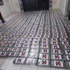 Santa Lucía. La droga aparece colocada sobre el piso de la vivienda.