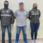 El sospechoso, Jimmy Ramírez, fue puesto a órdenes de las autoridades y las evidencias llevadas al Centro de Acopio de la Policía Judicial.