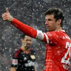 Munich (Germany), 26/02/2023.- Munich"s Thomas Mueller reacts during the German Bundesliga soccer match between FC Bayern Munich and 1. FC Union Berlin in Munich, Germany, 26 February 2023. (Alemania) EFE/EPA/ANNA SZILAGYI CONDITIONS - ATTENTION: The DFL regulations prohibit any use of photographs as image sequences and/or quasi-video.