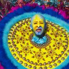 Además de sentir la satisfacción de formar parte del desfile, las comparsas grupales y personajes compiten por los premios que se otorgarán en nueve categorías y que están dotados de cantidades en metálico, cuyos ganadores se anunciarán el 16 de marzo.