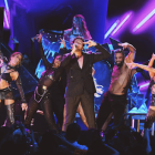 La canción Una noche sin pensar actualmente sobrepasa los 5 millones de reproducciones en Spotify.