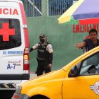 Custodia. Luego del asesinato se incrementó resguardo policial en los exteriores del hospital.