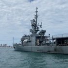 Los radares de la nave no solo rastrean barcos y aviones, sino todo lo que se mueva en esos espacios