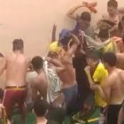 En la grabación se observa cómo los internos ‘atacan’ en grupo a uno de sus compañeros.