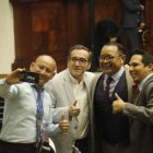 Los integrantes de la bancada correísta fueron los que más festejaron la aprobación del informe.