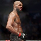 Jon Jones en su intenso combate de anoche.
