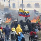 EN LOS ALREDEDORES DE LA ASAMBLEA NACIONAL COMENZARON LOS MANIFESTANTES A ENFRENTARSE LA TARDE DE ESTE DIA JUEVES POR LE PARO NACIONAL 30 de JUNIO 20222 ANGELO CHAMBA Agencia (ag-expreso ag-extra ag-quito)