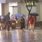 Reporte. Organismos de socorro reportaron sectores anegados, arboles caídos y personas heridas