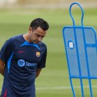 Xavi defendió el estilo de juego del Barca, del que dijo le permitió triunfar en su etapa como futbolista.