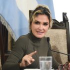 Funcionaria. Viteri presidió la sesión del Concejo Cantonal.