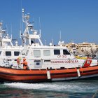 Fotografía de archivo (20/08/2019) de una embarcación de la Guardia Costera italiana.