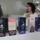 Tendencia. Entre los rubros que han incrementado sus compras, son los cigarrillos electrónicos descartables.