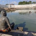 El  balneario está ubicado en el kilómetro 104 de la vía Guayaquil-Salinas, en la comuna San Vicente, del cantón Santa Elena.