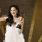 Michelle Yeoh después de ganar el óscar a la mejor actriz por "Everything Everywhere All at Once".