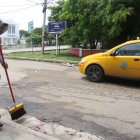 Agujeros. En la vía que conecta a La Victoria con el Ocean Club hay huecos desde que inicia la ruta.