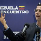 El líder opositor venezolano Henrique Capriles durante una rueda de prensa