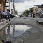 Obras. La falta de culminación de los carriles de la troncal 4    provoca también malestar, por la acumulación de agua en esta temporada invernal.