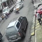 Momentos previos a que el presunto ladrón fuese atropellado.