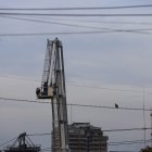 El hombre fue rescatado en una canasta de camión escalera bomberil