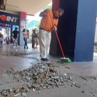 El sismo de 6.5 grados provocó daños en las fachadas de los edificios de varios cantones del país.