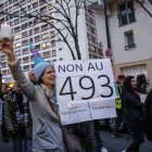 Manifestaciones. La noche del sábado, una marcha irrumpió en pleno centro de la capital francesa, sin reportar consecuencias reseñables.