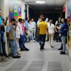 El periodista y presentador de TC Televisión Mauricio Ayora, también conocido como Caterva, recibió un sobre igual al que recibió Artieda.