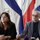 La colombiana Ángela Maria Buitrago y el alemán Jan-Michael Simon, expertos de la ONU.