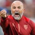 Sampaoli lleva un balance de 13 victorias, 6 empates y 12 derrotas en 31 partidos oficiales.