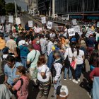 Un grupo de empleados publicos retomaron este 22 de maroz las protestas en caracas y relcamn alza salarial.