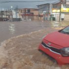 Así permanecen las calles del norte de Guayaquil, tras la tormenta eléctrica registrada desde la madrugada .