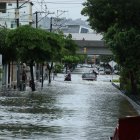 Se recomienda a los conductores usar vías alternas ante las inundaciones de calles principales.