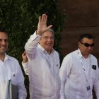 El presidente de Ecuador, Guillermo Lasso (c), fue registrado este sábado, 25 de marzo, al saludar a su llegada a la sesión plenaria de la XXVIII Cumbre Iberoamericana de Jefes de Estado y de Gobierno, en Santo Domingo (República Dominicana).