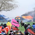 Durante las protestas varios bienes materiales resultaron afectados.