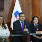 La juez Teresa Nuques (derecha) fue designada por sorteo como la sustanciador del pedido de juicio político al presidente.