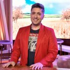 Jey Mammon era hasta hace pocos días un carismático y popular conductor del canal Telefe.