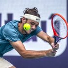 El estadounidense, actual #10 ATP, fue consistente con el 6-3, 6-4 ante Rune.