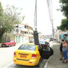 Hecho. El aparato cuelga del tendido eléctrico.