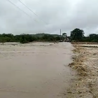 Hecho. Las vías del sector sur se vieron afectadas por la lluvia.