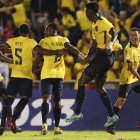 Jacobo Reyes marcó un gol de larga distancia en el empate 2-2 de Ecuador ante Brasil.