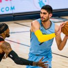 Santi Aldama fue crucial en el resultado final del partido con Clippers.