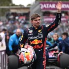 Verstappen celebra a su llegada tras cronometrar 1 minuto y 16 segundos.