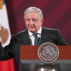 El presidente mexicano, Andrés Manuel López Obrador, habla durante una rueda de prensa en el Palacio Nacional.