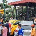 El accidente que se dio en una de las paradas tras invadir el carril.