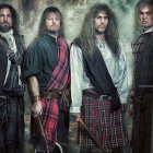 Marcus Kniep (batería), Jens Becker (bajo), Axel Ritt (guitarra) y Chris Boltendahl (voz) conforman la alineación actual de Graver Digger.