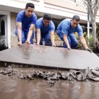 Aseo. Este jueves se realizaron las tareas de limpieza de las casas.