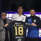 Marcelo Moreno Martins recibió la camiseta con el número 18 durante su presentación oficial.