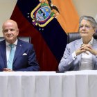 El pasado 2 de abril el vicepresidente estuvo junto al presidente Guillermo Lasso en la posesión del nuevo canciller.