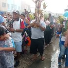 Los fieles esperan que en el país se pueda respirar paz