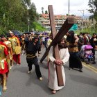 El grupo que escenifica al Calvario de Jesús está conformado por 50 jóvenes catequistas de la comunidad La Calera.
