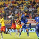 EN EL ESTADIOS GONZALO POZO RIPALDA SE REALIZO EL PARTIDO ENTRE SOCIADAD DEPORTIVA AUCAS VS EMELEC POR LA DECIMA FECHA DE LA SEGUNDO ETAPA DE LA LIGA PRO 2022 11 DE SEPTIEMBRE DEL 2022 ANGELO CHAMBA (Ag-expreso ag-extra ag-quito)
